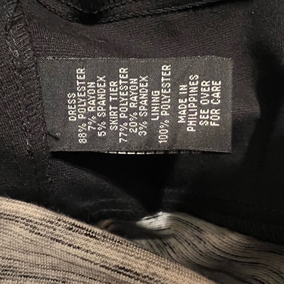 Dress with Pockets - Picture 16 of 16